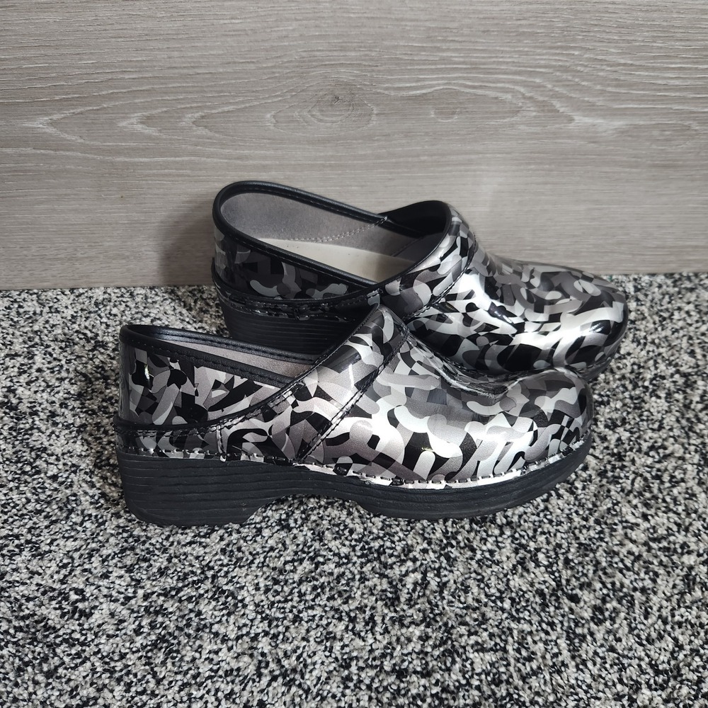 Dansko Women LT Pro Twisty Leather Patent Clog Size 39 EU 8.5-9 US Nurse Comfort